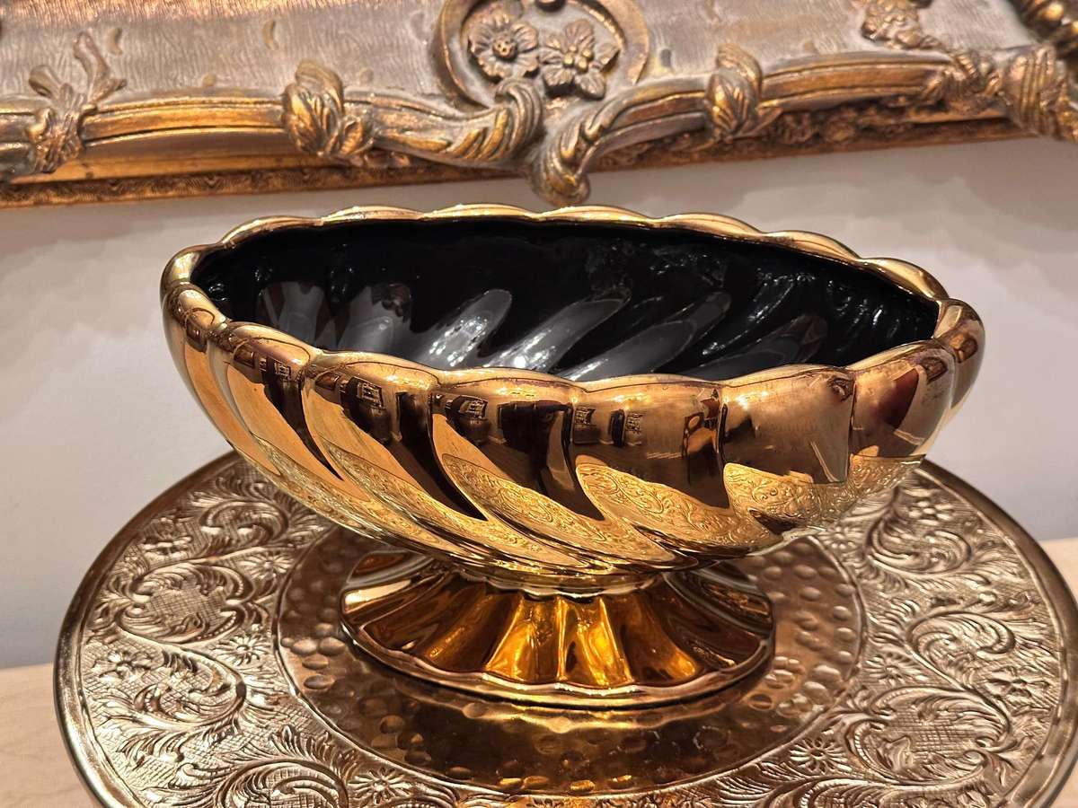 Exquisite Beswick Vintage Statement Piece