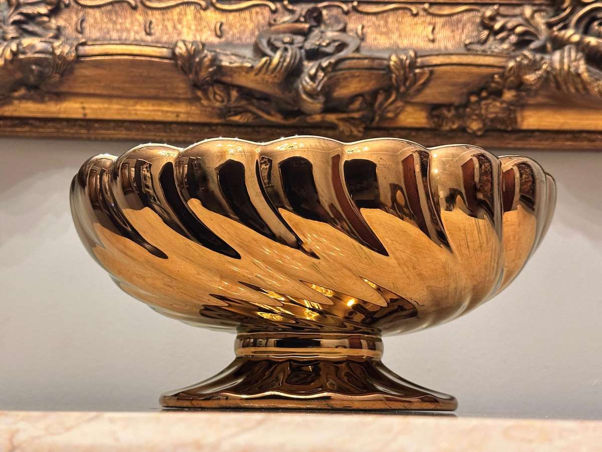 Exquisite Beswick Vintage Statement Piece