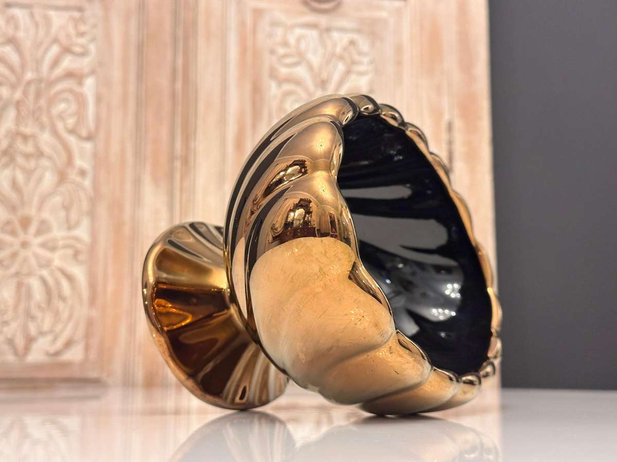 Exquisite Beswick Vintage Statement Piece