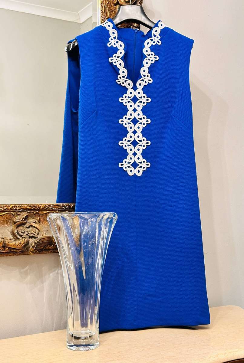 Jessica Howard Signature Collection Statement Dress