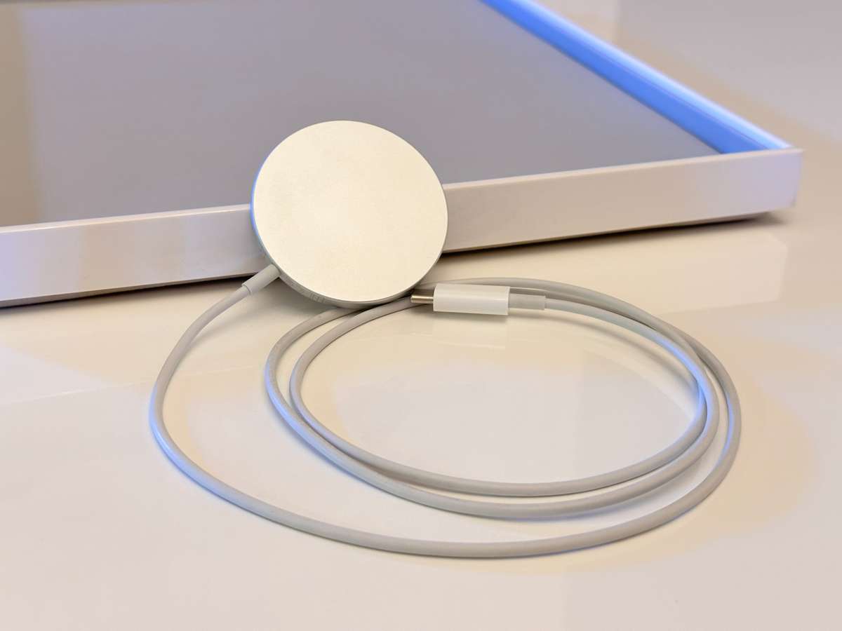 Original APPLE MagSafe Charger