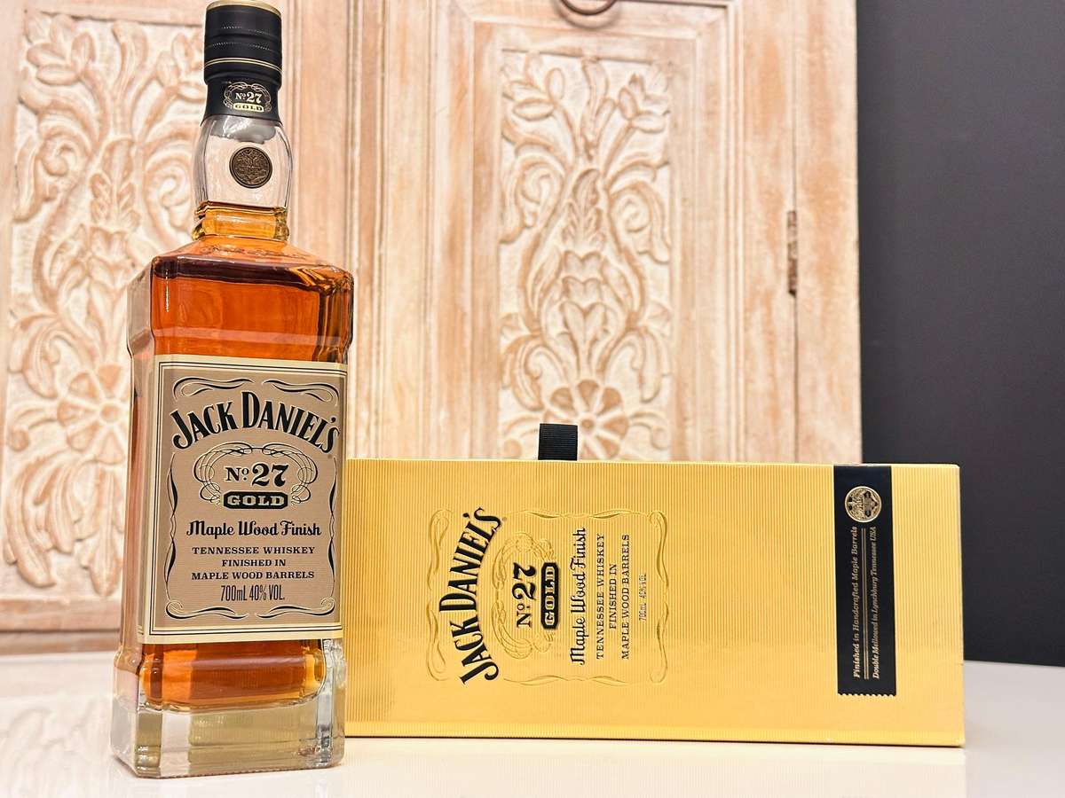 Jack Daniels No 27 Gold Exclusive Collectors Edition in Display Box