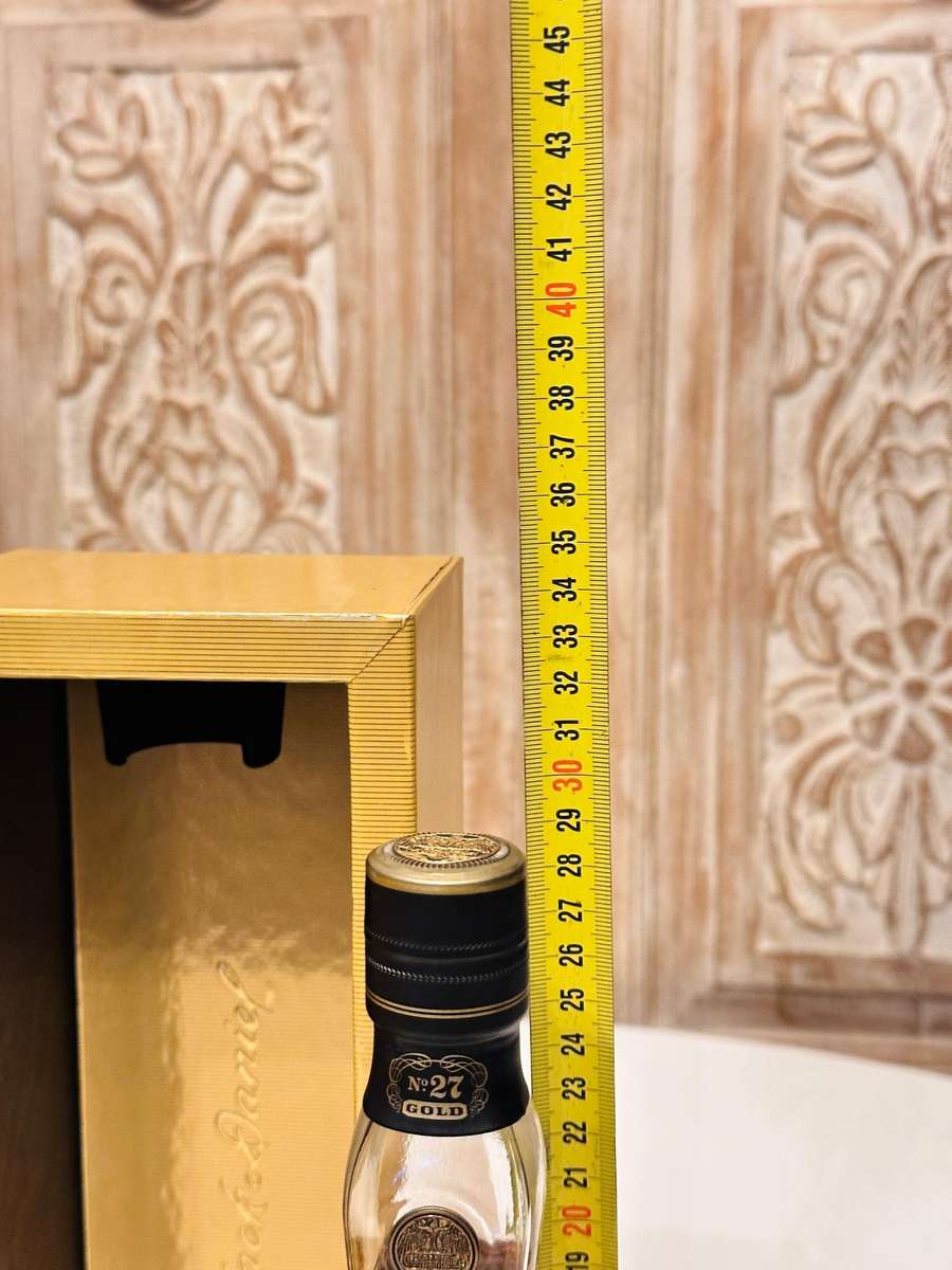 Jack Daniels No 27 Gold Exclusive Collectors Edition in Display Box