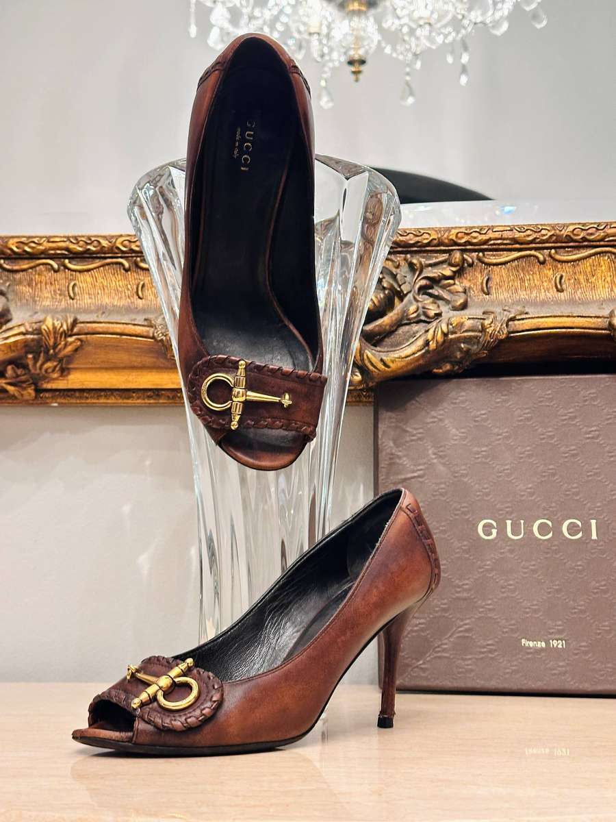 Gucci Iconic Signature Collection Leather Shoes