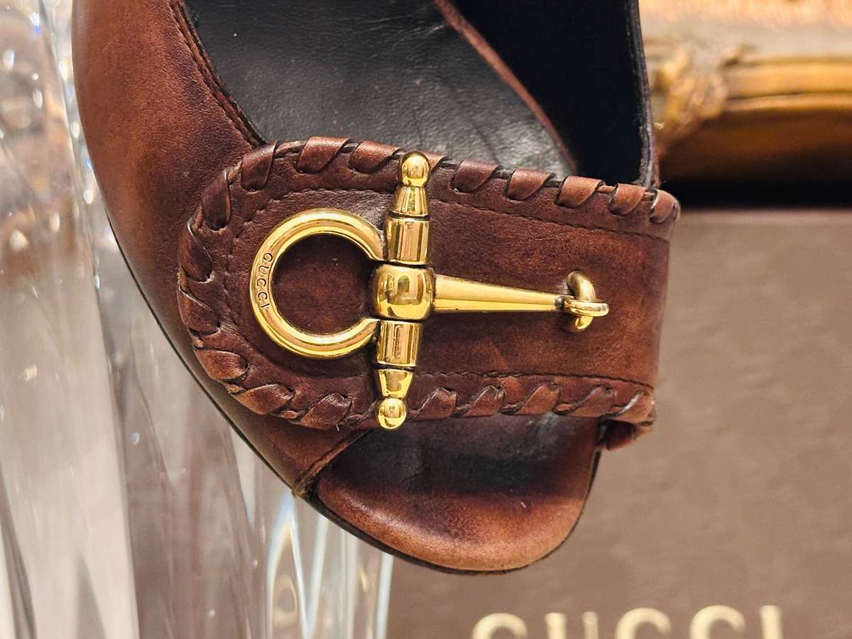 Gucci Iconic Signature Collection Leather Shoes