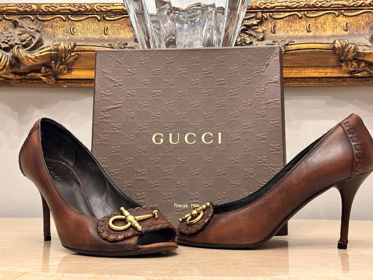 Gucci Iconic Signature Collection Leather Shoes