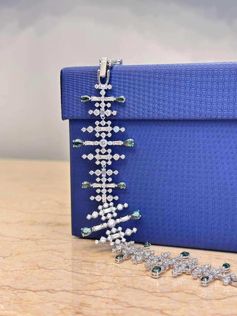SWAROVSKI Statement Bracelet