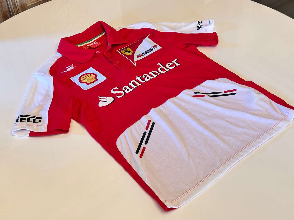 Official SCUDERIA FERRARI Team Shirt