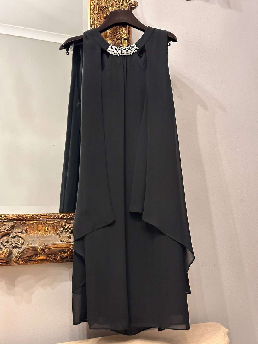 SL New York Signature Collection Statement Dress