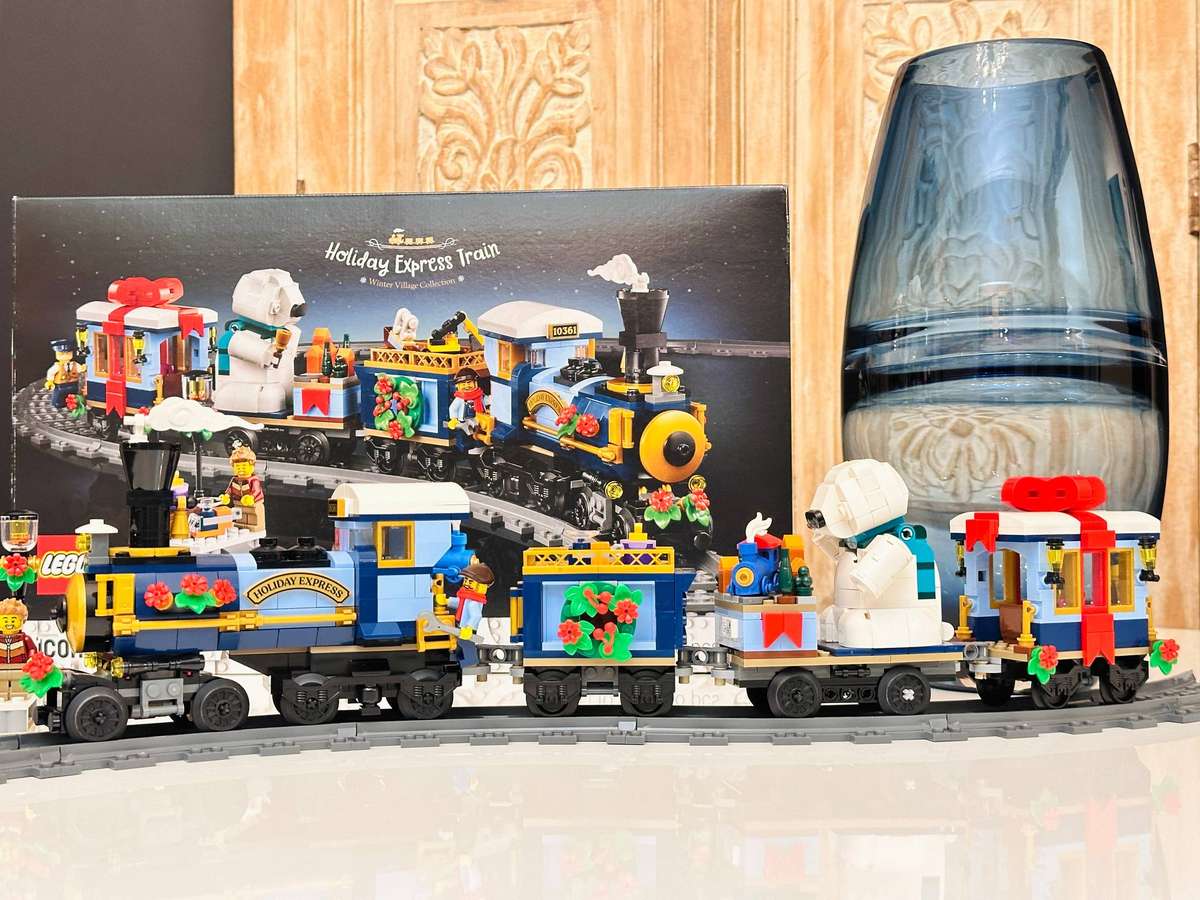 Lego Iconic Holiday Express Train with Original Box