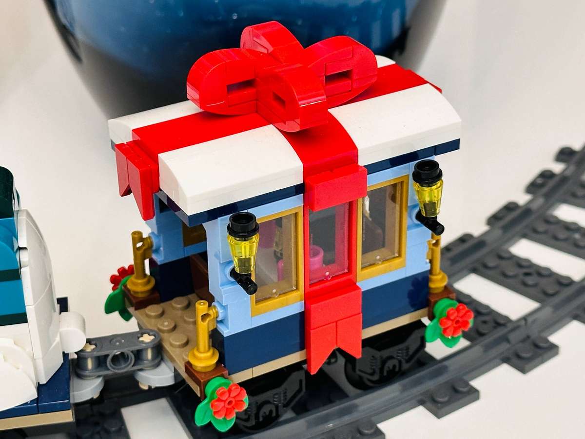 Lego Iconic Holiday Express Train with Original Box