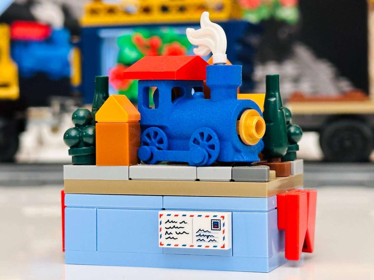 Lego Iconic Holiday Express Train with Original Box