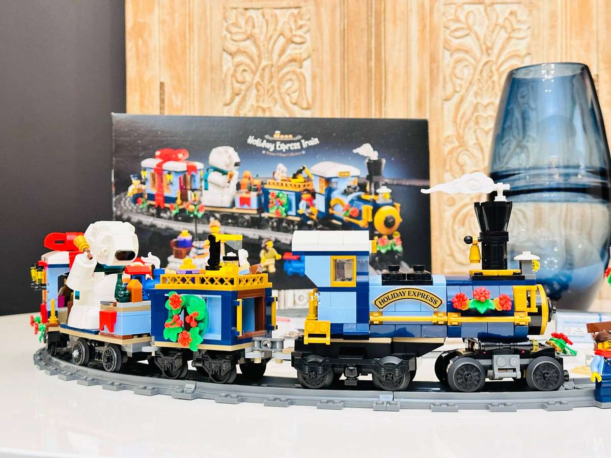Lego Iconic Holiday Express Train with Original Box