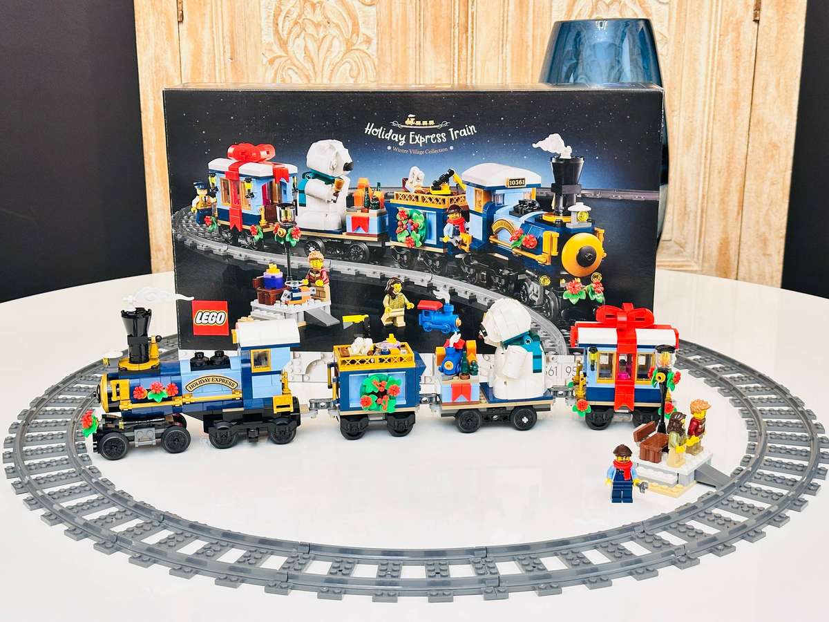 Lego Iconic Holiday Express Train with Original Box