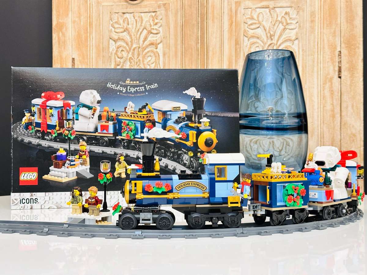 Lego Iconic Holiday Express Train with Original Box