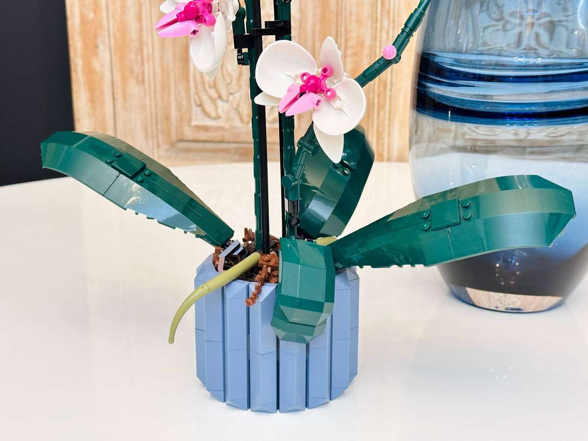 Lego Iconic Large Botanical Orchid with Original Box