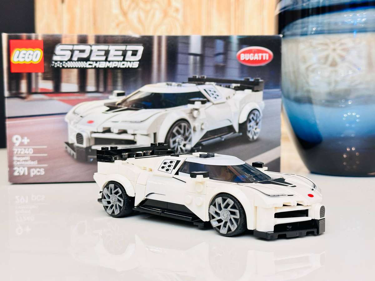 Lego Bugatti Centodieci Collectable set with Original Box