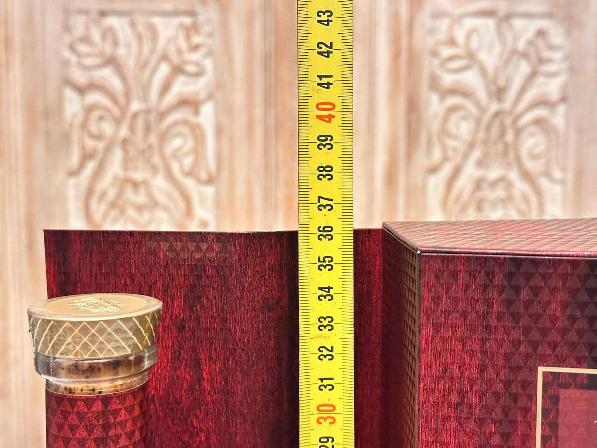 The Macallan Rare Cask 2019 Batch No 2 Limited Edition in Macallan Showcase