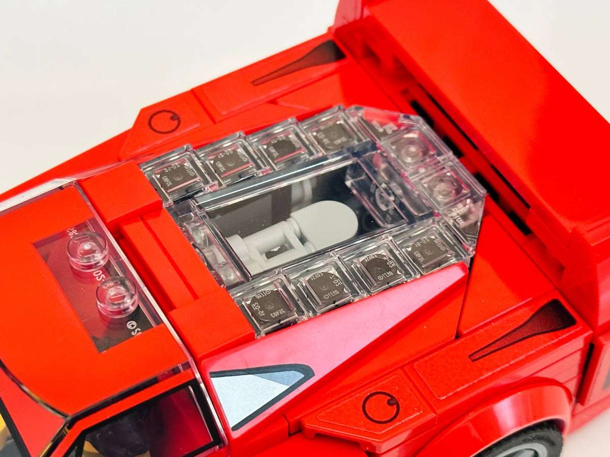Lego Ferrari Iconic F40 Collectable Set with Original Box