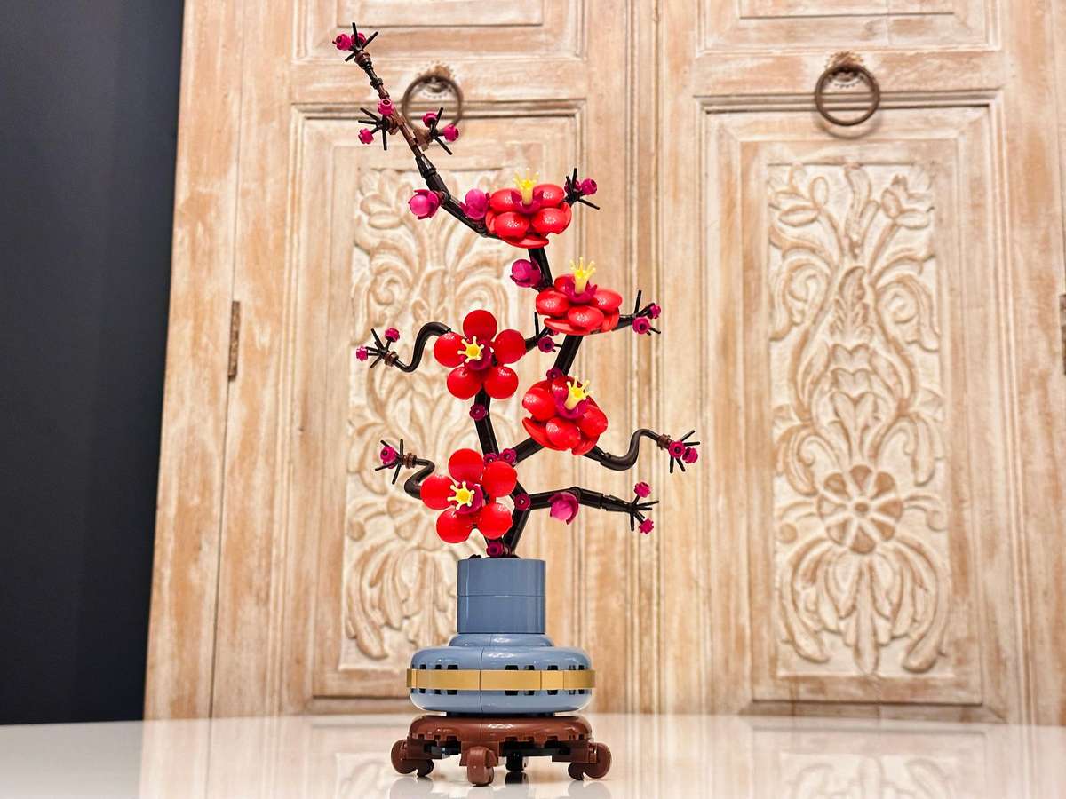 LEGO Botanical Collection Plum Blossom with Original Box