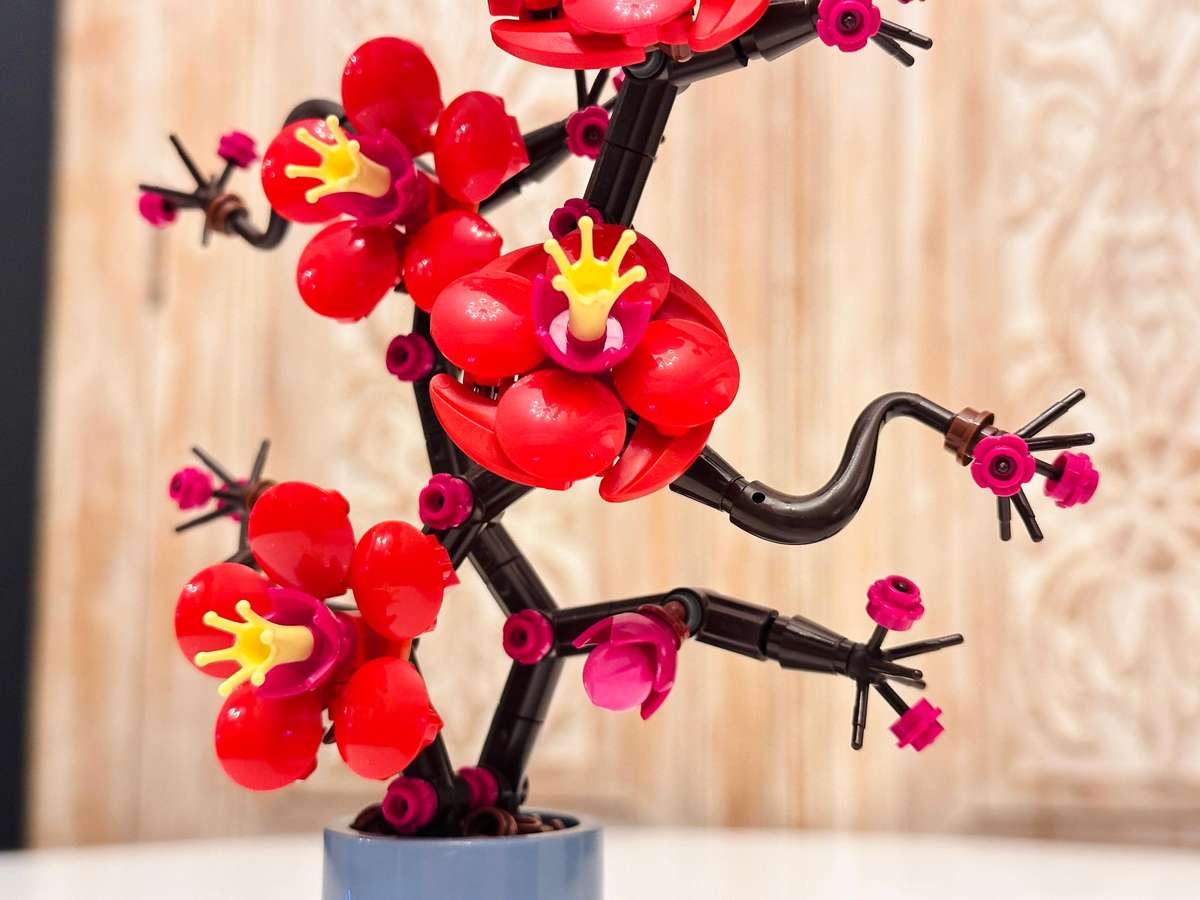 LEGO Botanical Collection Plum Blossom with Original Box