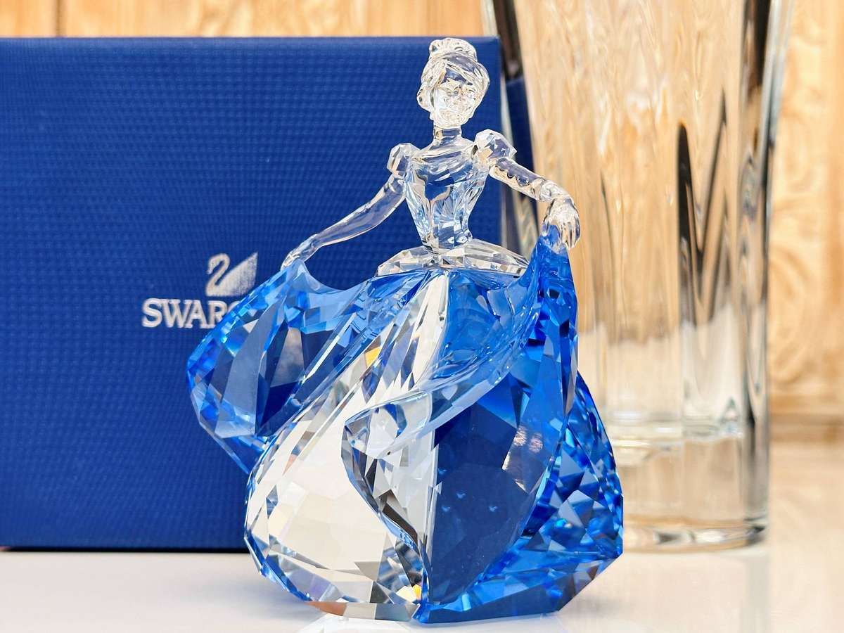 Swarovski Disney Limited Edition 2015 Large Iconic Cinderella Collectable