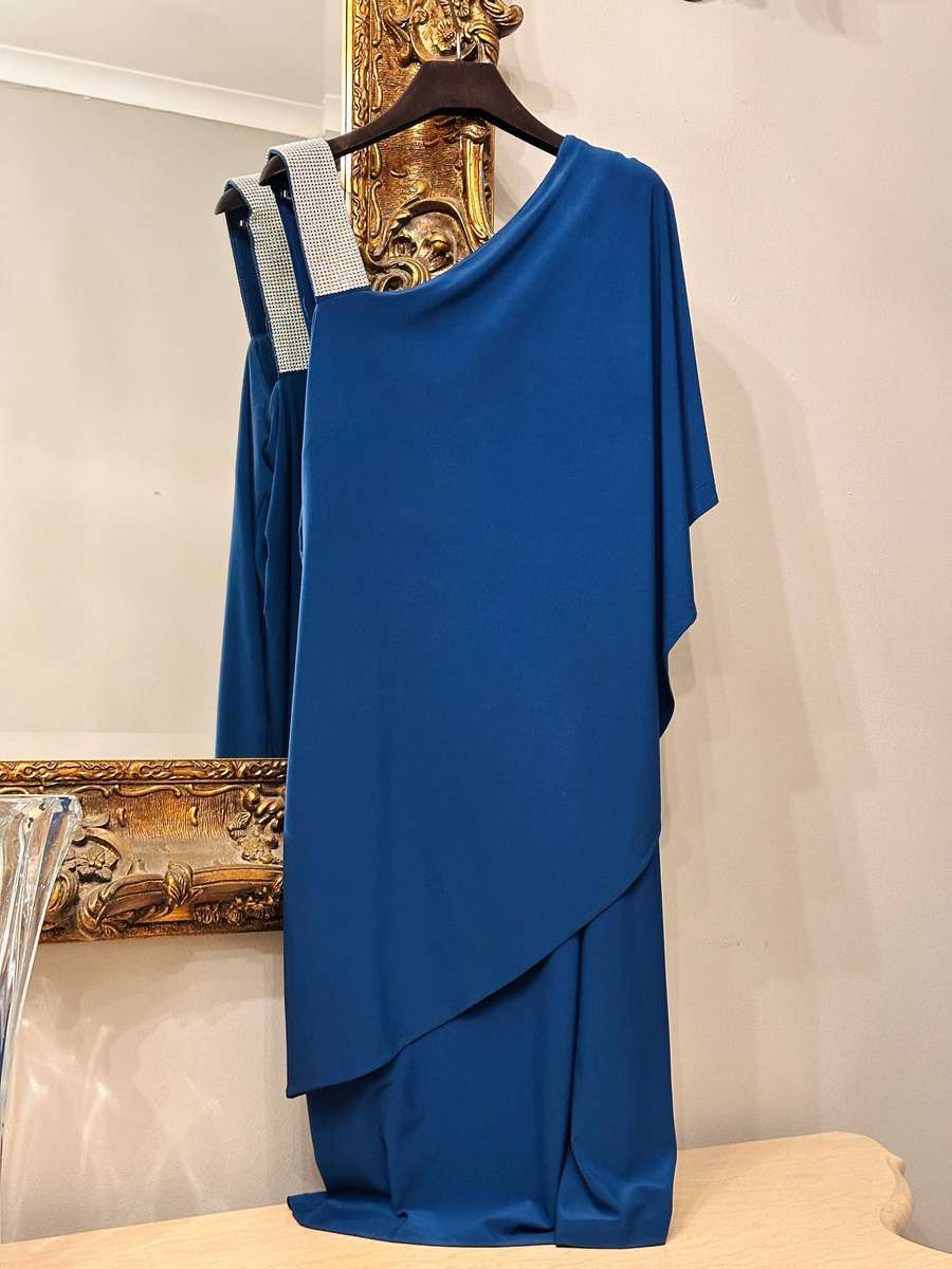 R&M Richards New York Signature Collection Statement Dress