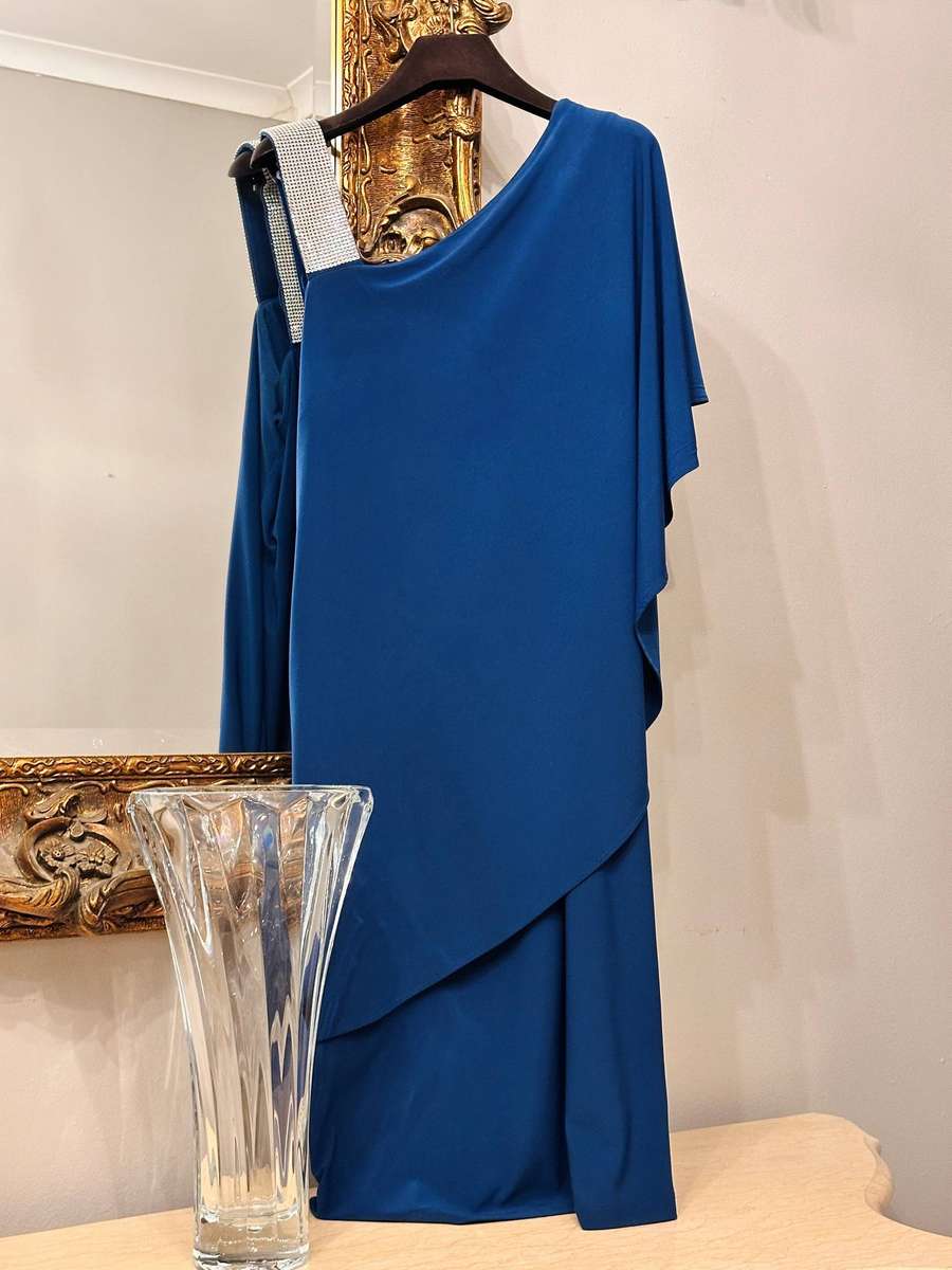 R&M Richards New York Signature Collection Statement Dress
