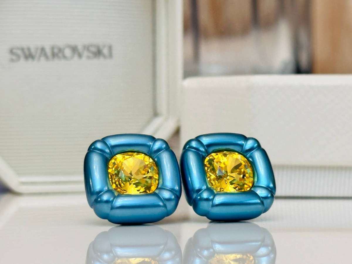 Swarovski Showstopper Earrings with Original Box