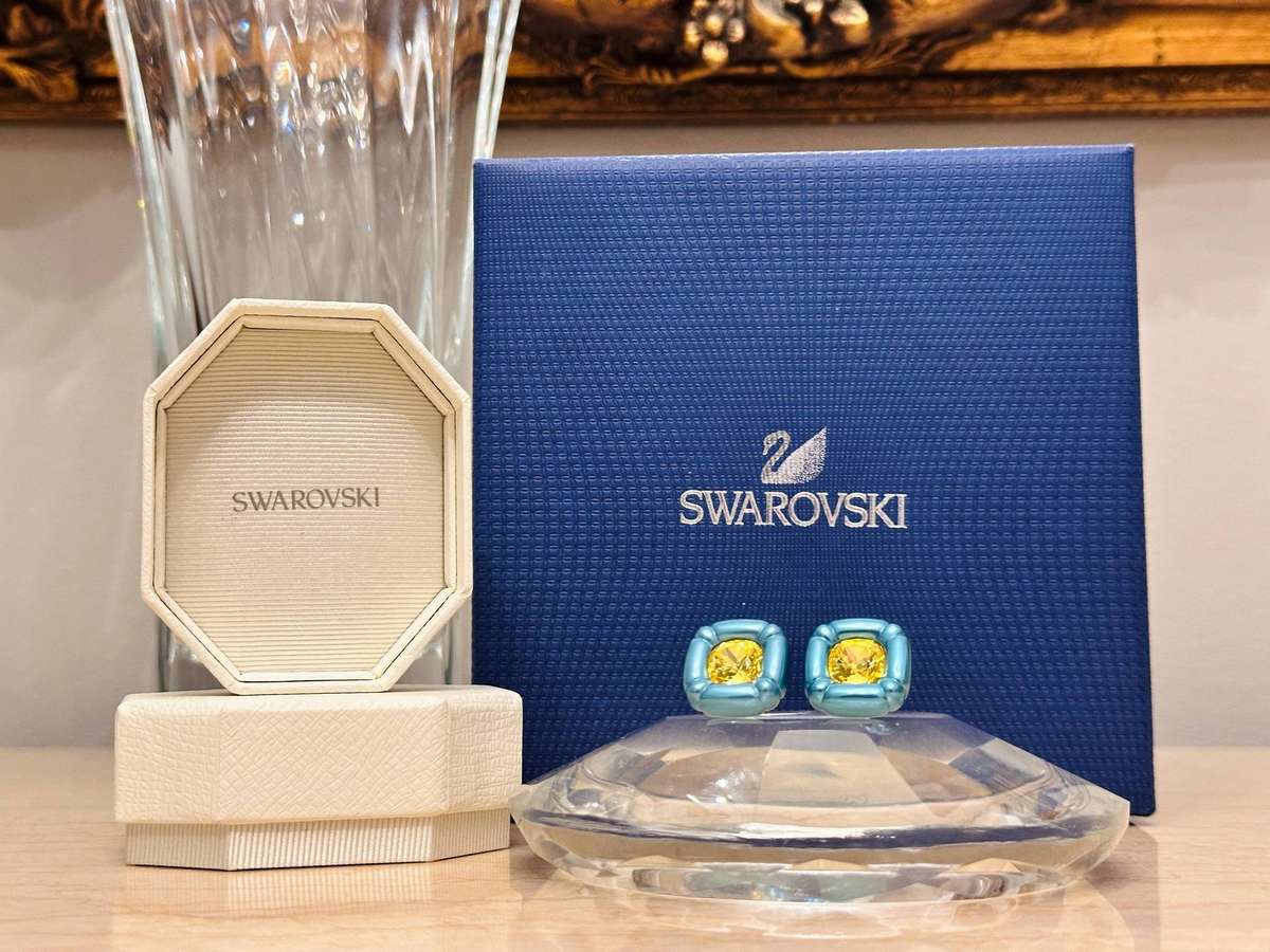 Swarovski Showstopper Earrings with Original Box