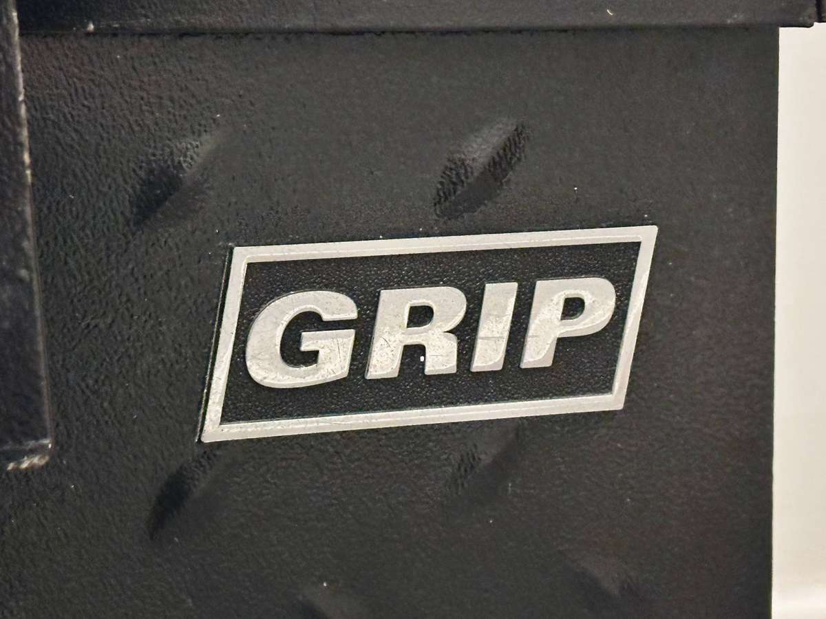 Grip Large 1.38m Secure Tool Storage Box