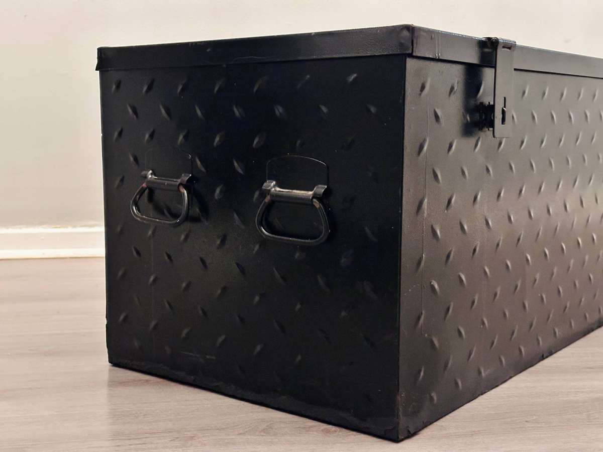Grip Large 1.38m Secure Tool Storage Box