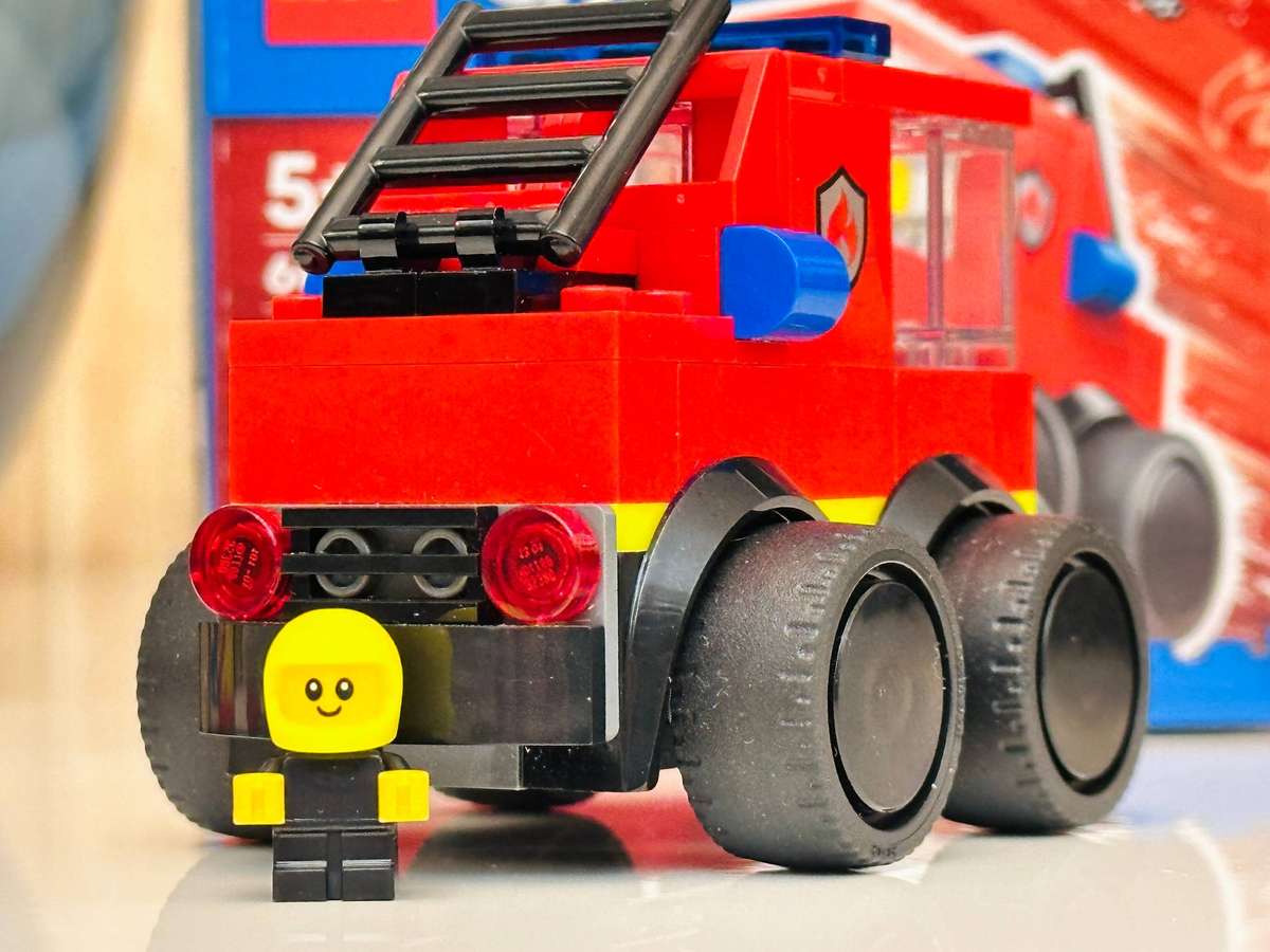 Lego 2012 Retired Disney Cars & Rides Fire Truck Set Selection