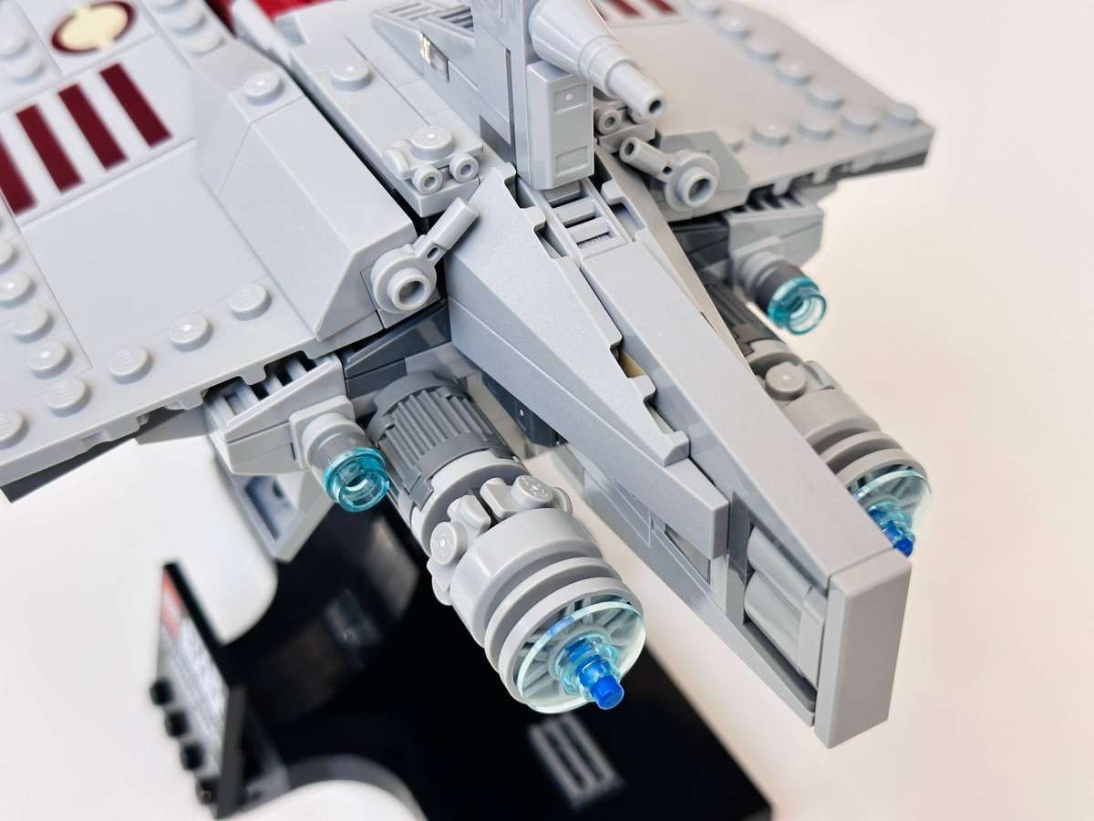 Lego Star Wars Acclamator Starship Collectable with Original Box