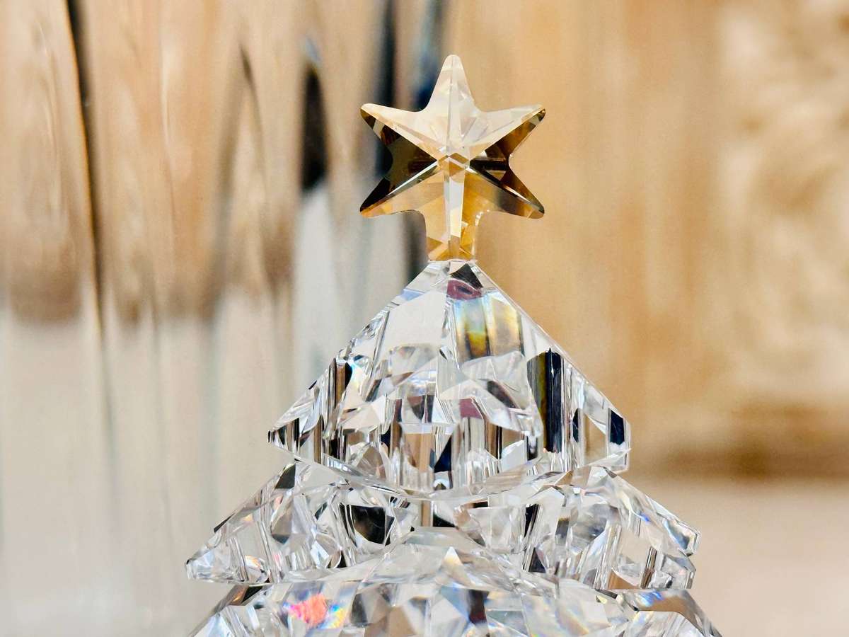 Swarovski Exclusive 2012 Edition Iconic Large Shining Star Collectable