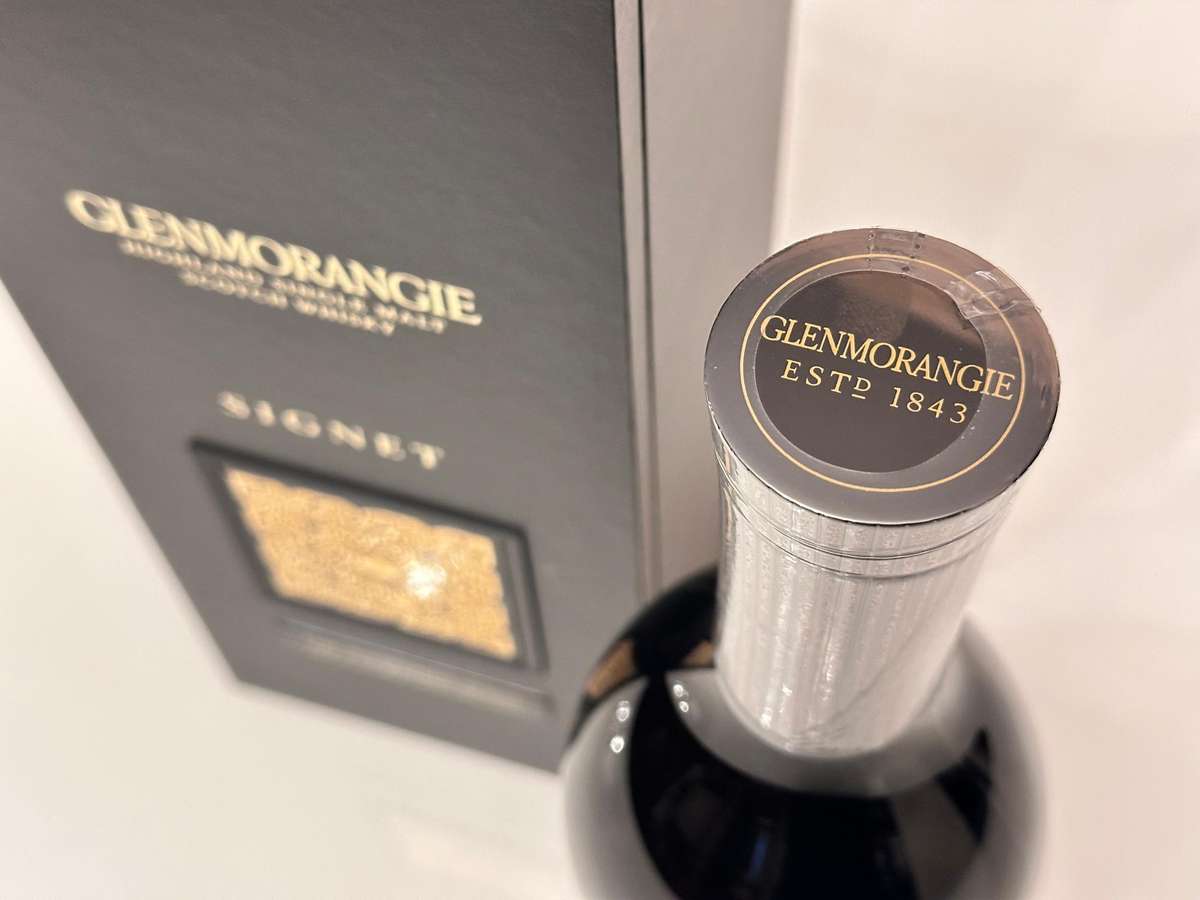 Glenmorangie Signet Prestige Single Malt Scotch Whisky in Display Case