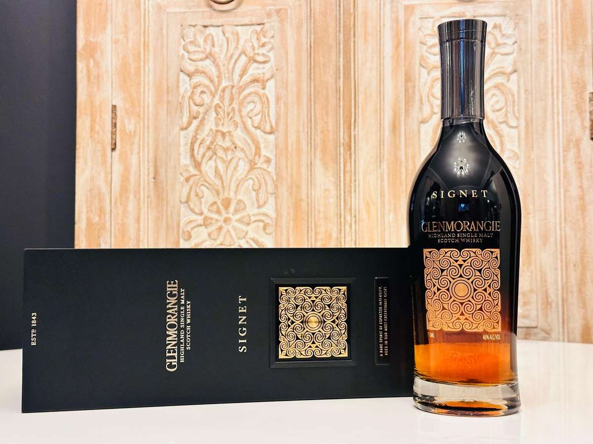 Glenmorangie Signet Prestige Single Malt Scotch Whisky in Display Case