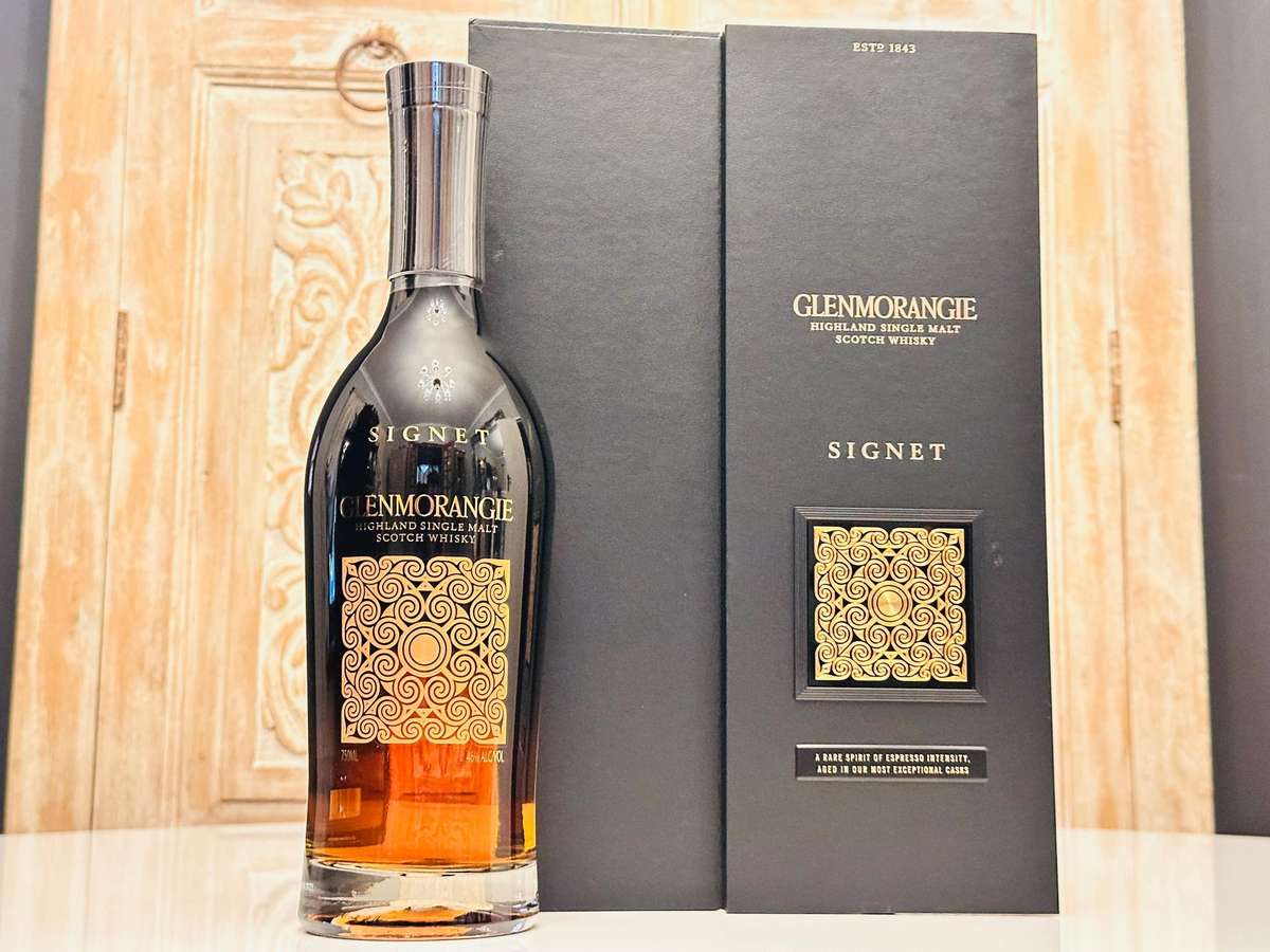 Glenmorangie Signet Prestige Single Malt Scotch Whisky in Display Case