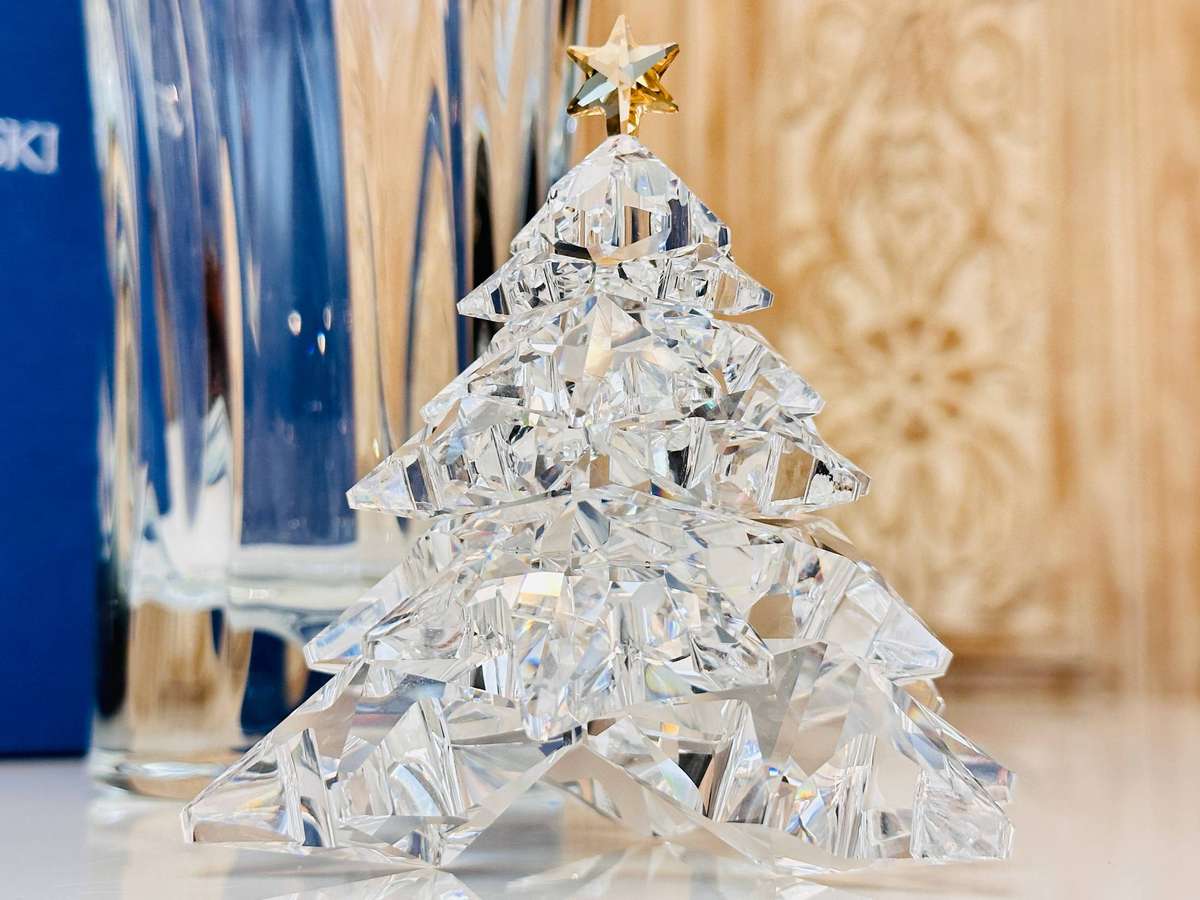 Swarovski Exclusive 2012 Edition Iconic Large Shining Star Collectable