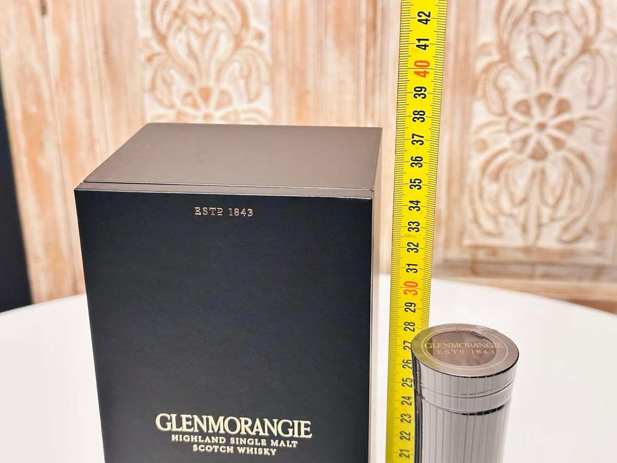 Glenmorangie Signet Prestige Single Malt Scotch Whisky in Display Case