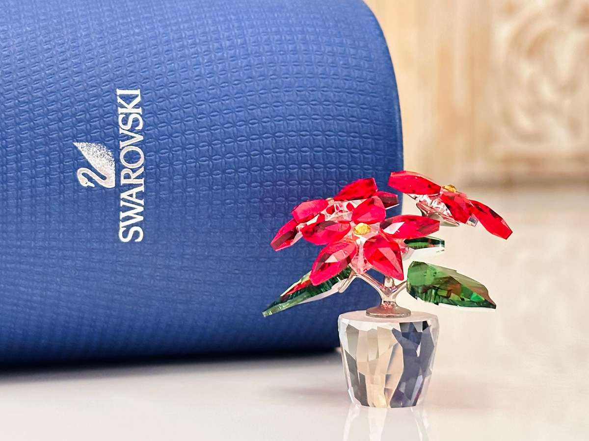 Swarovski Exquisite Retired Collectable