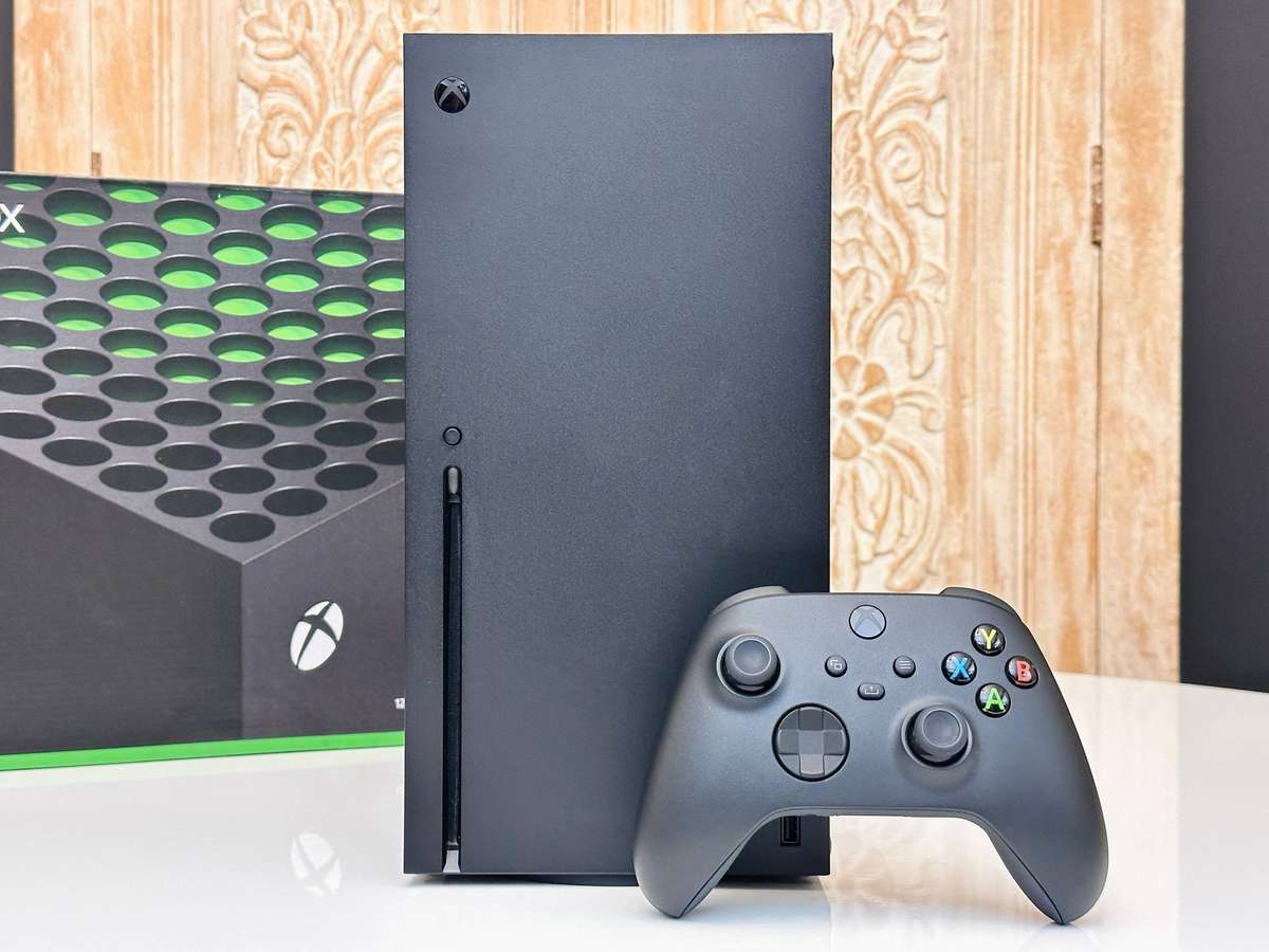Xbox Series X 1TB 4K with Original Controller & Box