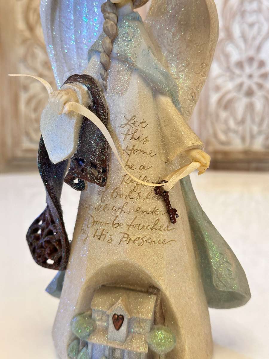 2005 ENESCO Collectable Angel