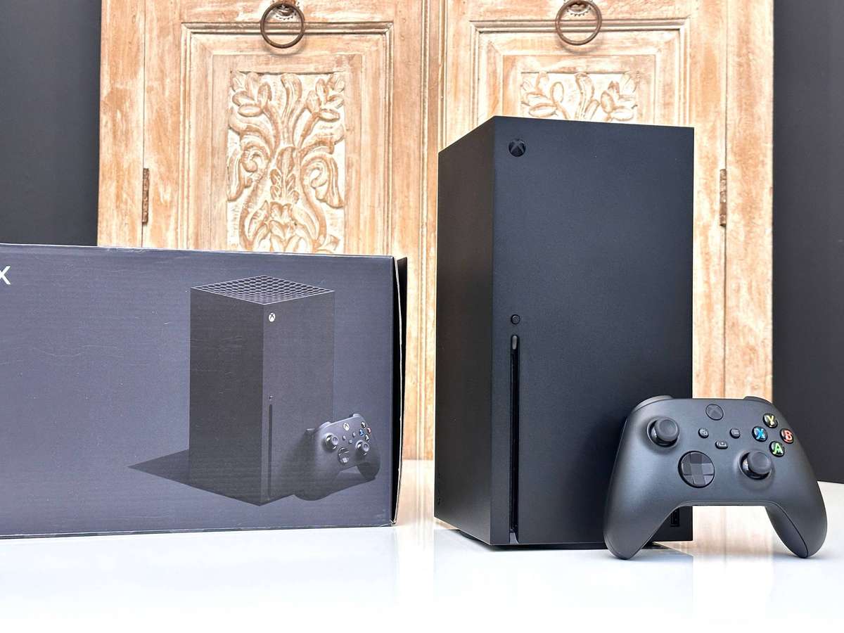 Xbox Series X 1TB 4K with Original Controller & Box