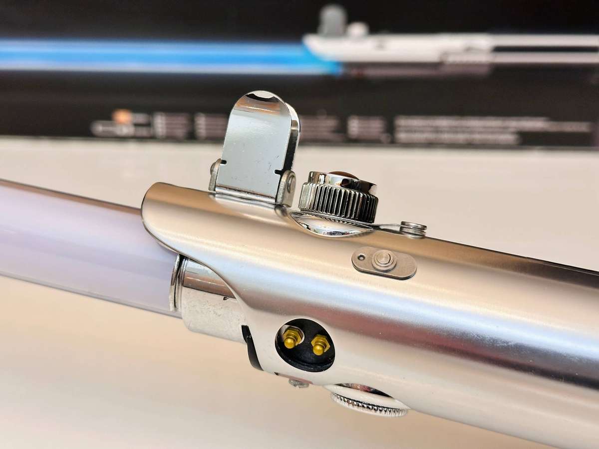 Star Wars Black Series Force FX Collectors Luke Skywalker Lightsaber with Original Box