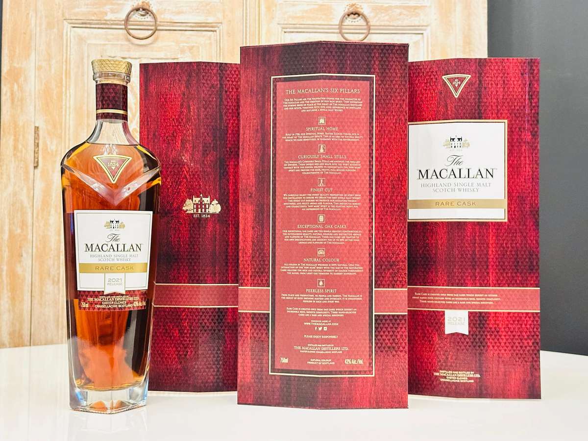 The Macallan Rare Cask 2021 Limited Edition in Macallan Showcase