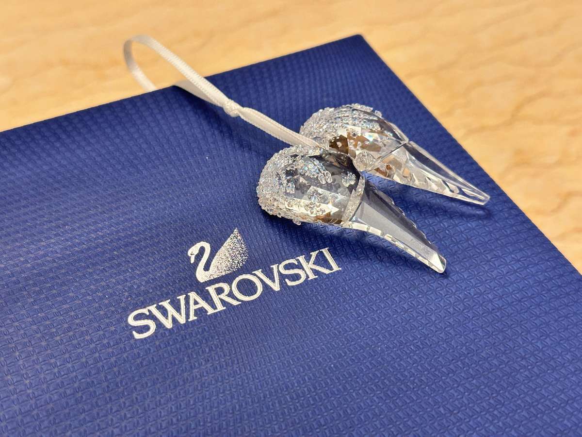 Exquisite SWAROVSKI Angel Wings Collectable