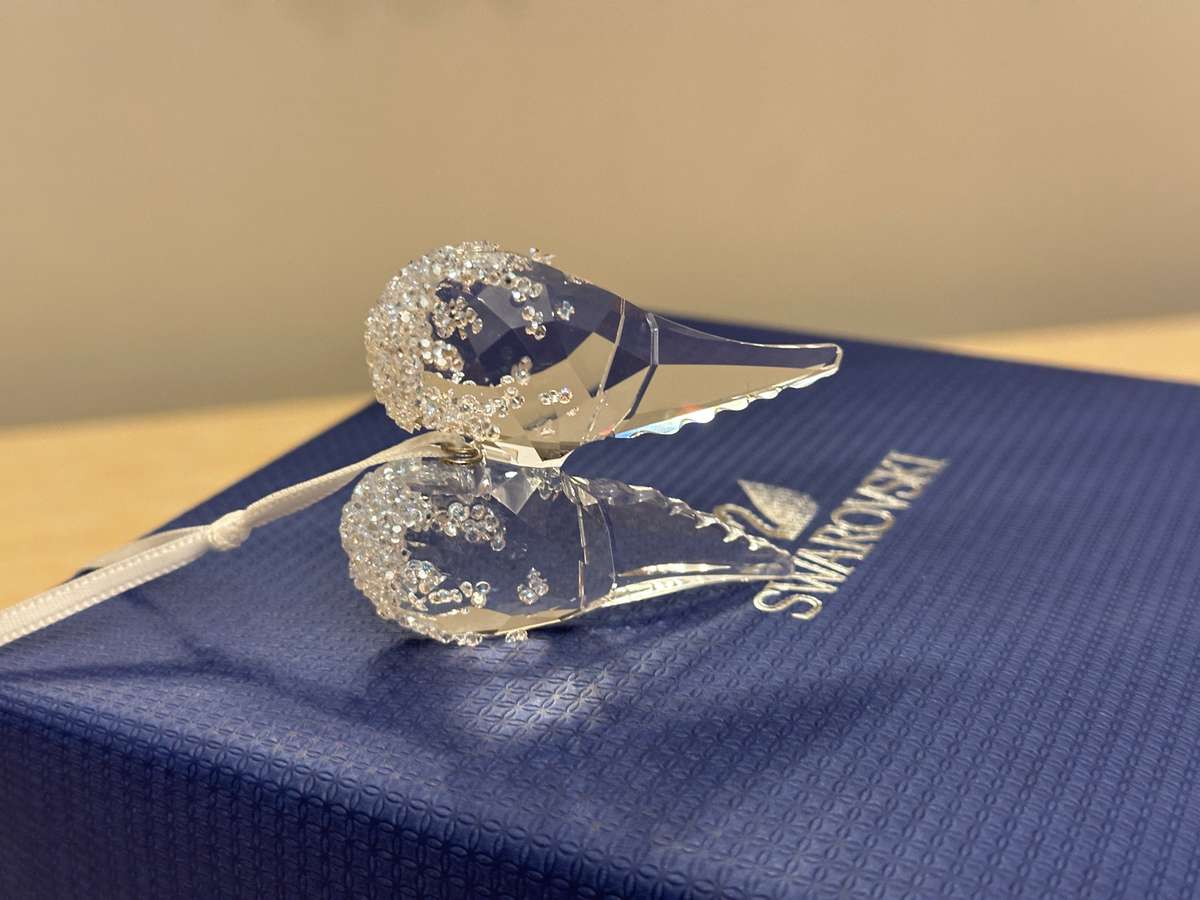 Exquisite SWAROVSKI Angel Wings Collectable