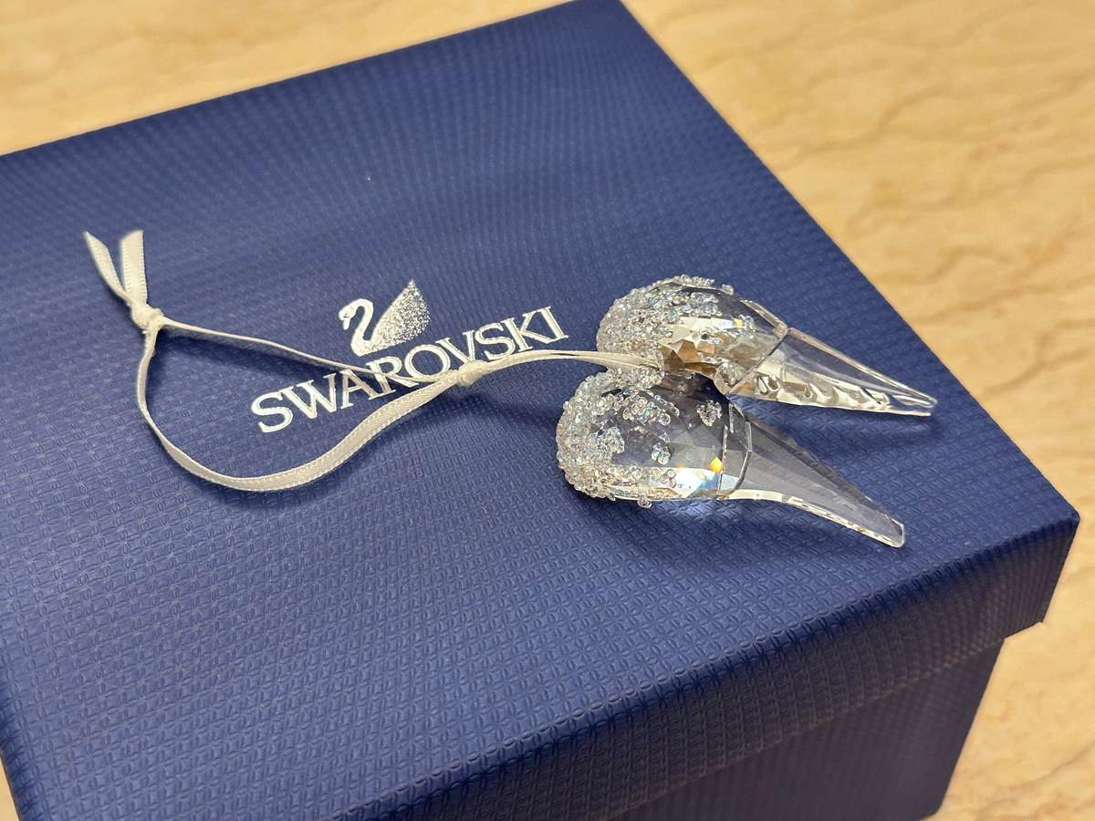 Exquisite SWAROVSKI Angel Wings Collectable