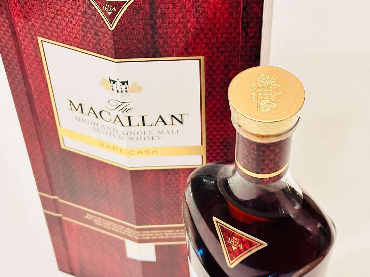 The Macallan Rare Cask 2020 Limited Edition in Macallan Showcase